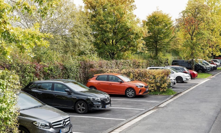 Oberflächenerneuerung Parkplatz Campus Klarenthal, Wiesbaden